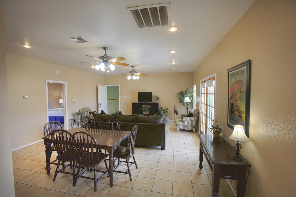 Plantation Suites And Conference Center ポート・アランサス エクステリア 写真