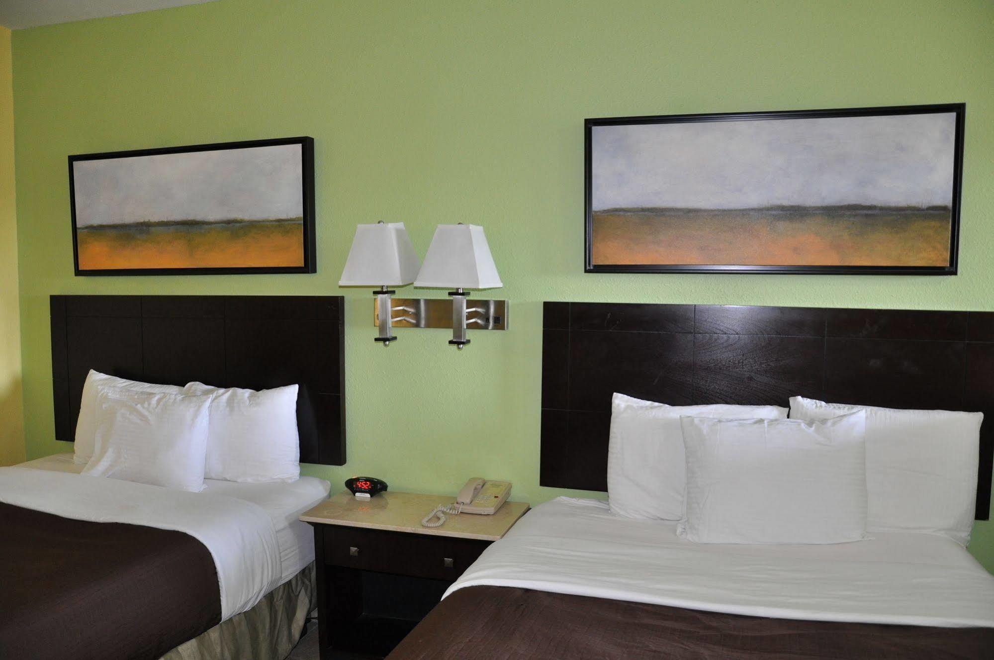 Plantation Suites And Conference Center ポート・アランサス エクステリア 写真